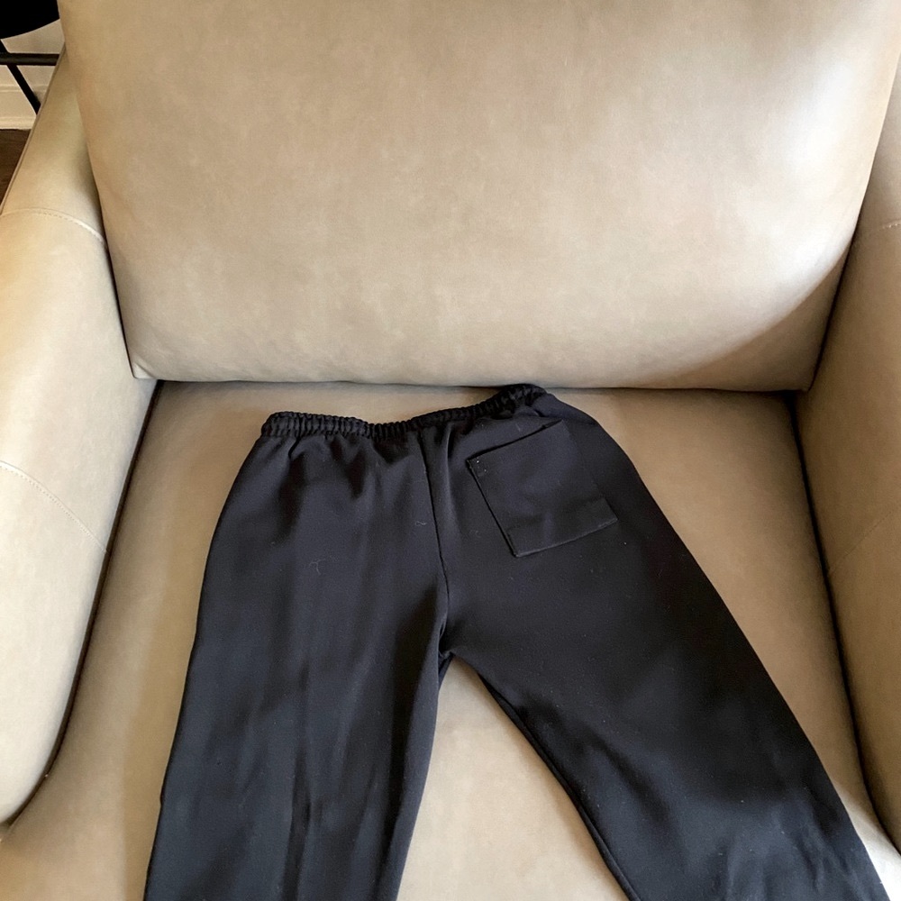 Korean soft black pants with pockets and drawstring waist - Picture 2 of 3
